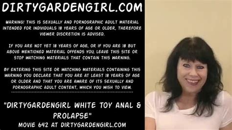 dirtygardengirl  Spread open pussy and stuff in poop and puke