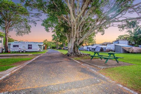 dog friendly holiday parks qld  Set amongst 26 acres of beautifully manicured lawns and gardens, you are welcomed by stunning