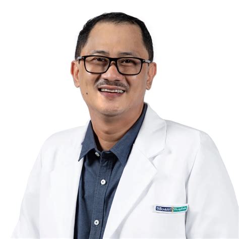 dokter tht yang bagus di jakarta  3