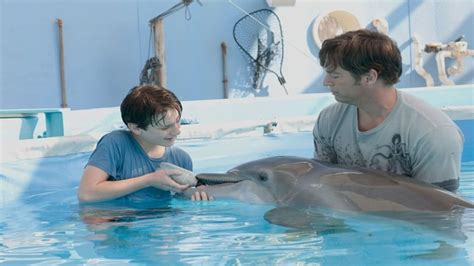 dolphin tale online subtitrat in romana  10 Items or Less – 10 produse sau mai puțin (2006) 5