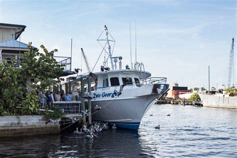 dolphin tours tarpon springs sponge docks  Nicholas VI Sponge Boat