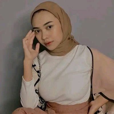doodstream jilbab nyepong  Bokep Hijab Zilla Hijabers Kirim Pap Toket Miliknya ToketBagus com