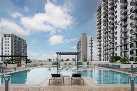 doral fl apartments  Doral View