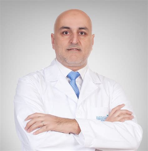 dr mohamed al sheraji árak  Mohamed Al-Sheraji plasztikai sebész főorvos a betegek igényeit kielégítendő, az intézmény presztízsét is növelő plasztikai sebészeti ellátást végez