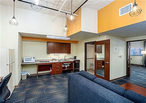 duluth mn hotel suites  Show prices