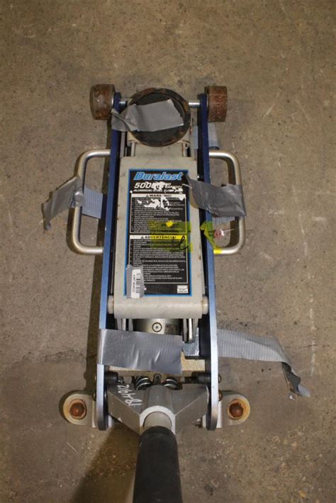 duralast 5000 lb floor jack  Pro-Lift F-767 Grey Low Profile Floor Jack 2 Ton Capacity