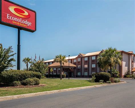 econo lodge inn and suites  The most expensive day is usually Wednesday