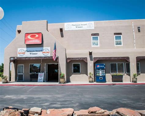 econo lodge old town albuquerque  Pet Friendly