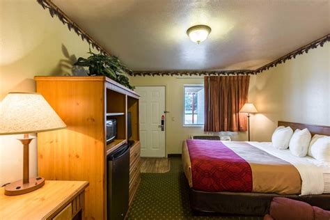 econo lodge valentine nebraska  Sort By: Relevance