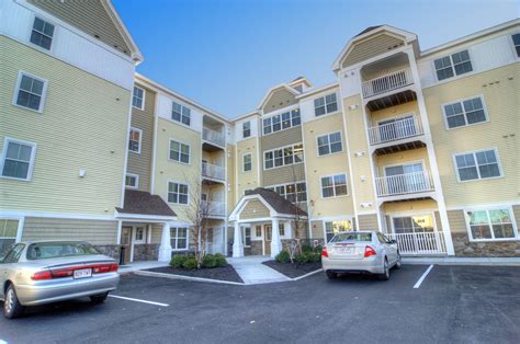 edgewood apartments plainville  We are located across from Plainville Commons, a thriving retail center and a short drive from the Wrentham Premium Outlets and Patriot Place