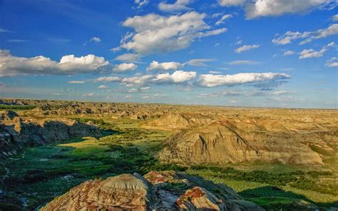 edmonton to dinosaur provincial park  A landslide created by the nearby Turtle Mountain destroyed the town, burying all who lived there