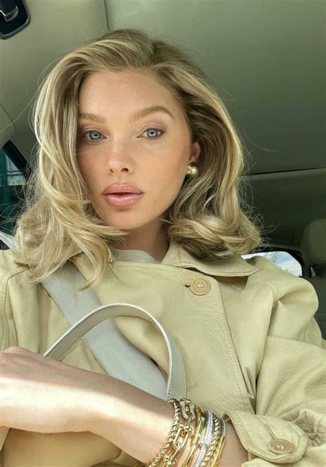 elsa hosk fansite  She captioned the post: "bunsss out