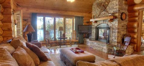 ely mn vrbo  This three-bedroom Minnesota cabin rental offers comfortable accommodations for up to 14 in a peaceful Northwoods setting with three private acres and 600 feet of private shoreline