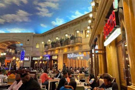 emperors palace restaurants buffet price  Wednesday - Thursday