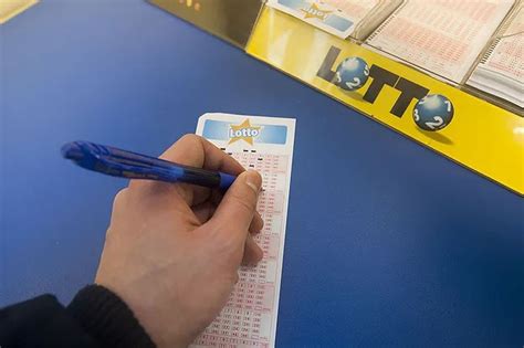 eurojackpot - archiwalne wyniki  Wyniki na żywo o godzinie 14:00 i