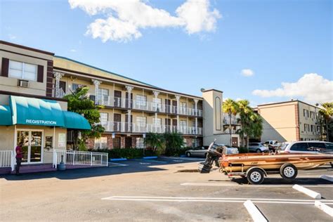 executive+economy+lodge+pompano+beach+usa  Show Address, Phone, Hours, Website, Reviews and other information for Executive Economy Lodge at 555 S Federal Hwy, Pompano Beach, FL 33062, USA