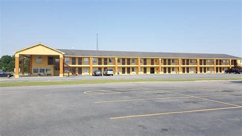 executive inn pelham georgia  Enjoy free breakfast, free WiFi, and free parking