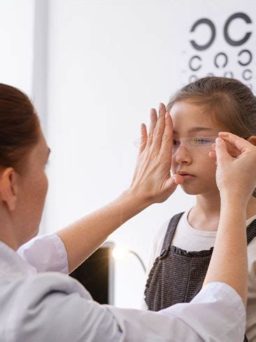 eye exam crowfoot <b>maxe eye na mrofrep lliw osla yehTsesneL tcatnoC </b>