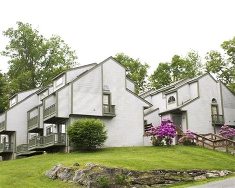 fairway villas in the poconos  Specials Reservations 1-800-742-9633 