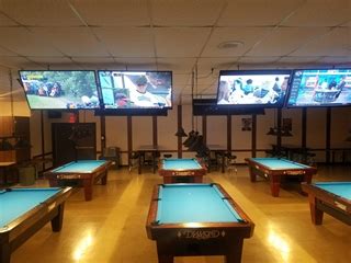 fat cats pool hall  FatCats Gilbert is an All Out Fun family entertainment center that includes a luxury, first-run movie theater with all reclining seats, 20 lanes of bowling, a miniature glow-in-the-dark golf course and a huge arcade with over 50 games! CLOSED NOW