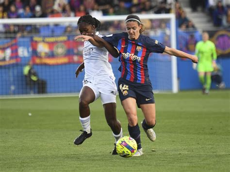 fc barcelona femení vs real madrid femenino lineups  FC Barcelona Squad Goalkeepers # 1 Sandra Paños