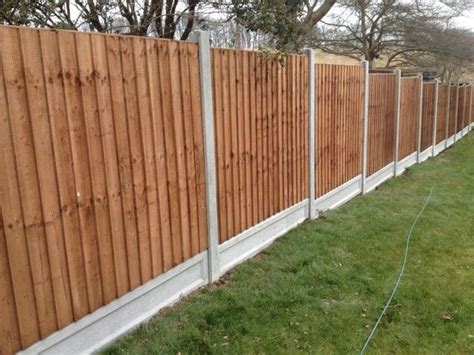 fence panels wickford  SL3 9JD