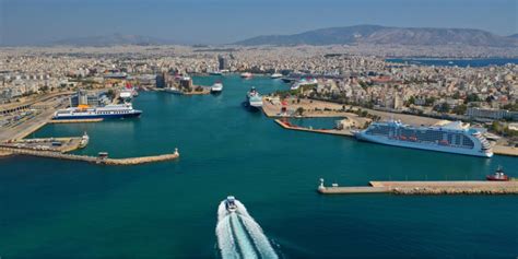 ferryhopper τηλεφωνο επικοινωνιασ  All the company's ferries are modern, with many facilities for travelers, such as car decks and different seat types