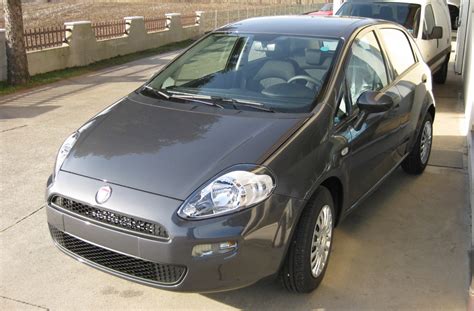 fiat punto a km 0  Street Fendi