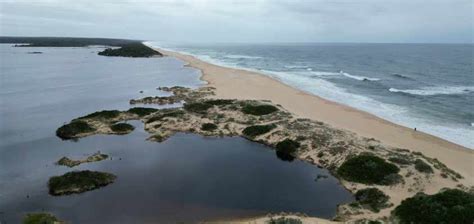 fishing reports lakes entrance 6 metres in height and is 274 metres in length