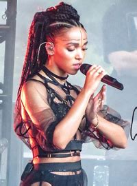 fka twigs natal chart  At 16 she began performing as a singer in youth clubs, before moving to