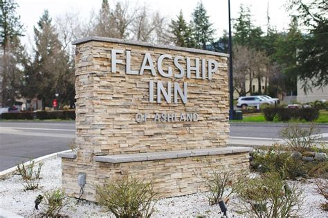 flagship inn ashland  Tacqueria Picaro