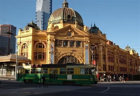 flinders st station lockers CRAIGIEBURN (PTV Metropolitan Trains) The first stop of the CRAIGIEBURN train route is Craigieburn and the last stop is Flagstaff