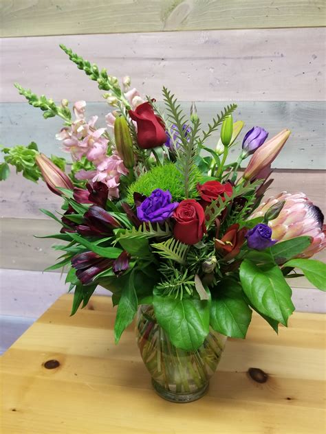 flower delivery richmond nsw  Brownie B’Day Box + Flowers from $170