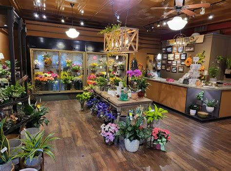 flower shop in reseda  We have the best flower bouquets that are sure to make a lasting impression