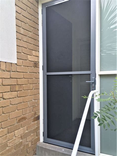 fly screen door wilko Some areas, such as southern Florida that are plagued by gnats and tiny flies, are best served with the smallest size of insect-proof mesh