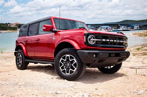 2024 ford bronco outer banks. This covers all the standard and optional equipment on the Outer Banks trim of the 2 door and 4 door 2021 Ford Bronco. See the time stamps below.3:44 Exterio... 