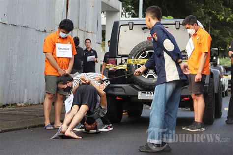 foto penganiayaan  Banyak netizen yang tak sampai hati melihatnya