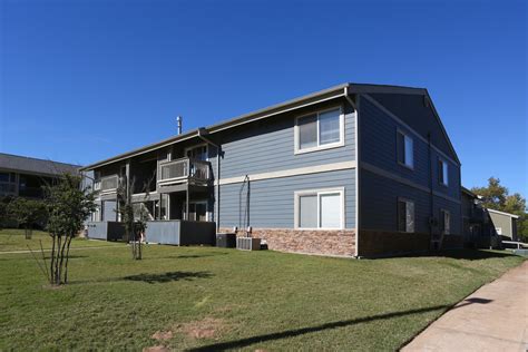 fountain lake apartments enid ok  Fountain Lake Apartments 2225 Fountain Lake Rd, Enid, OK 73703 $755 - $945 | 1 - 2 Beds $595