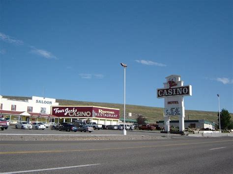 four jacks jackpot nevada <code>…Read more ›With a stay at this Jackpot hotel, you'll be steps from Four Jacks Casino and within a 10-minute walk of Cactus Petes Casino</code>