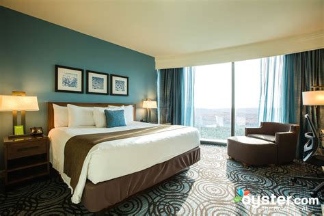 foxwoods hotel room with jacuzzi  The spacious triple room offers air conditioning, a tea and coffee maker, as well as a private bathroom boasting a walk-in shower and a bath