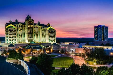 foxwoods jacuzzi suites <b>osla eno evah dluow etiuS s'rotceriD eht enigami I </b>