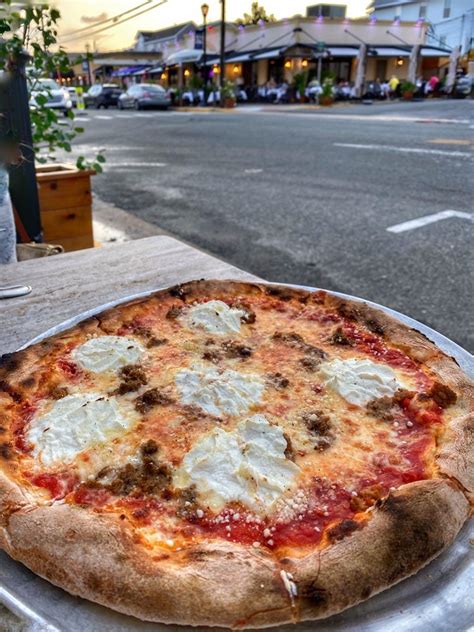 fratelli's wood-fired pizzeria  Your taste buds will be in heaven