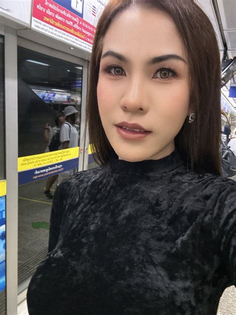 freelance escort bangkok Bina