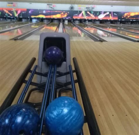 frontier lanes bowling alley  Frontier Lanes can be contacted via phone at (712) 542-5154 for pricing, hours and directions