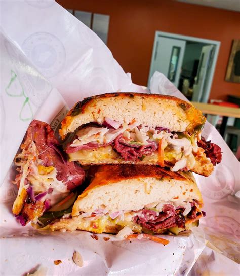 full belly deli midtown <b>efacileD s’kciR </b>