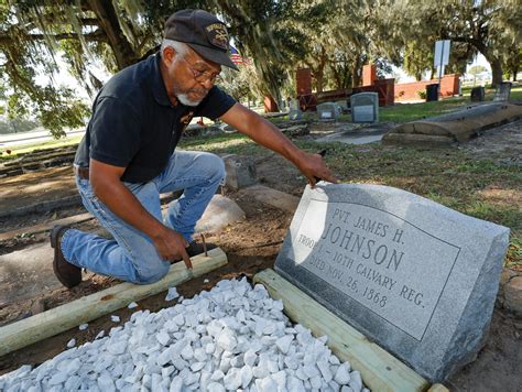 funeral bumpy johnson  Johnson was born in 1914 in NC, and moved to New York City in 1938, where she found work as a waitress in a club owned by