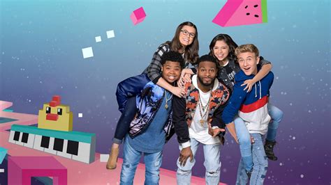 game shakers online subtitrat in romana  Upset, Kenzie takes a job as a waitress at a coffee shop and Babe has to try and get her back to Game Shakers