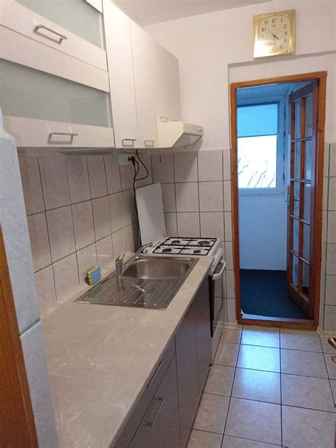 garsoniere de inchiriat bacau piata sud  200 €/lună Persoană Fizică