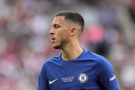 gaya rambut eden hazard  Model Rambut Two Block Side Swept