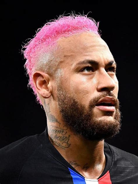 gaya rambut neymar 2015  7 Gaya Rambut Neymar Jr Ini Mencuri Perhatian, dari Gimbal hingga Berwarna Nyeleneh - Dunia Bola